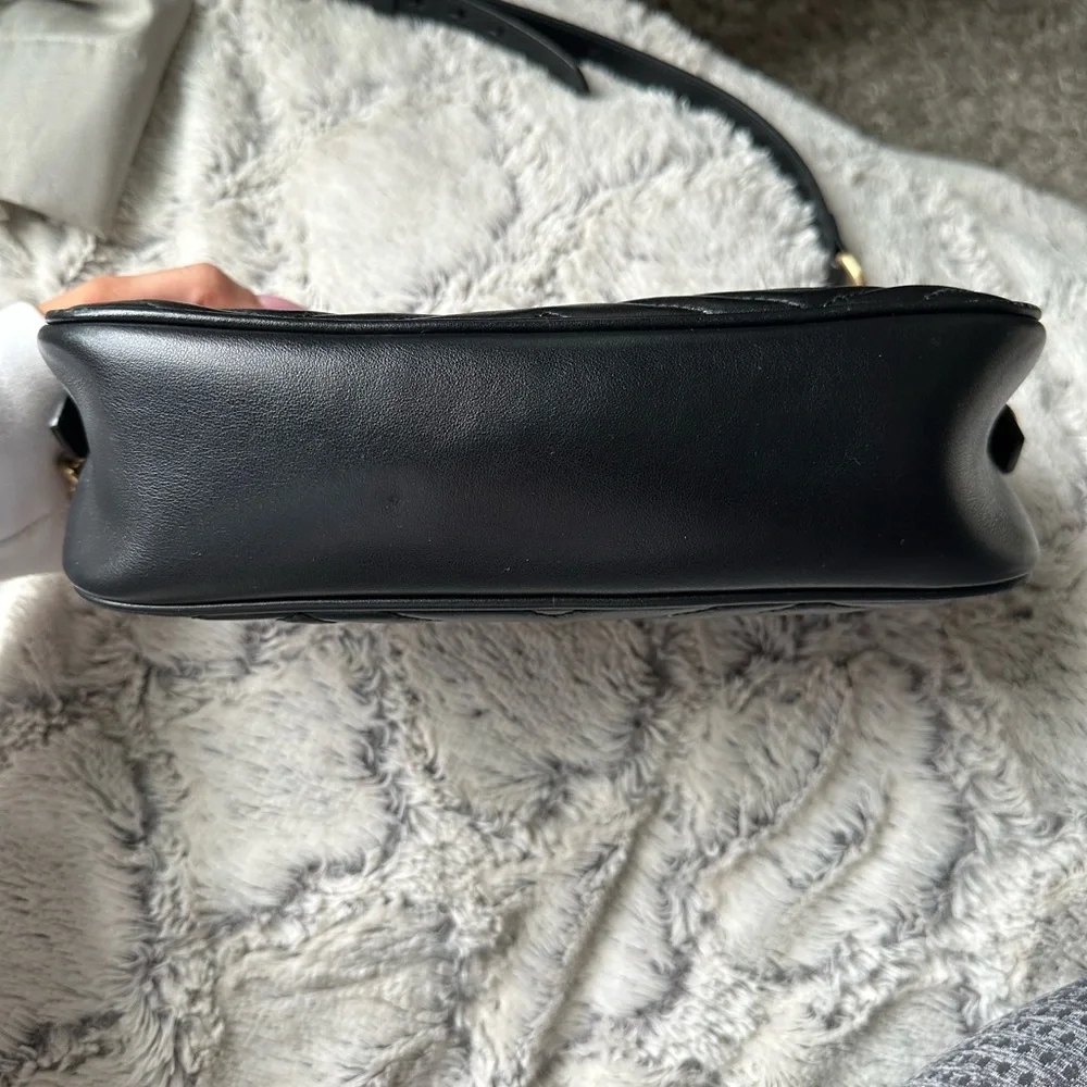 GUCCI GG MARMONT SMALL BAG - Picture 14 of 17